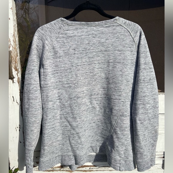 Harley Davidson women’s size large gray crewneck longsleeved sweatshirt logo - Picture 5 of 5